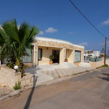 Sandy * Kalamaki (Chania)